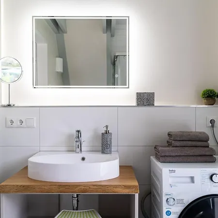 Hébergement de vacances Haus Loewenzahn - Waldnah Mit Kamin & Sauna *